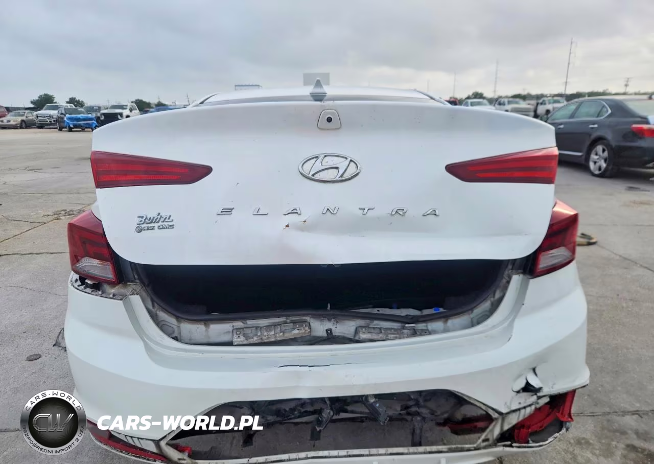 2019 Hyundai Elantra Sel VIN:5NPD84LF1KH419496 - 6