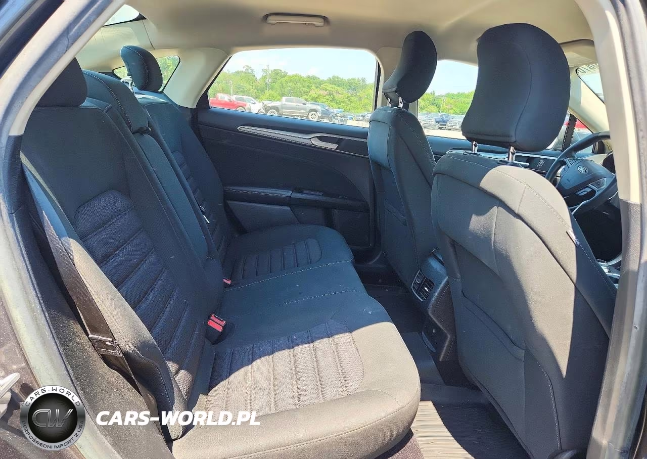 2017 Ford Fusion Se VIN:3FA6P0HD4HR189301 - 10