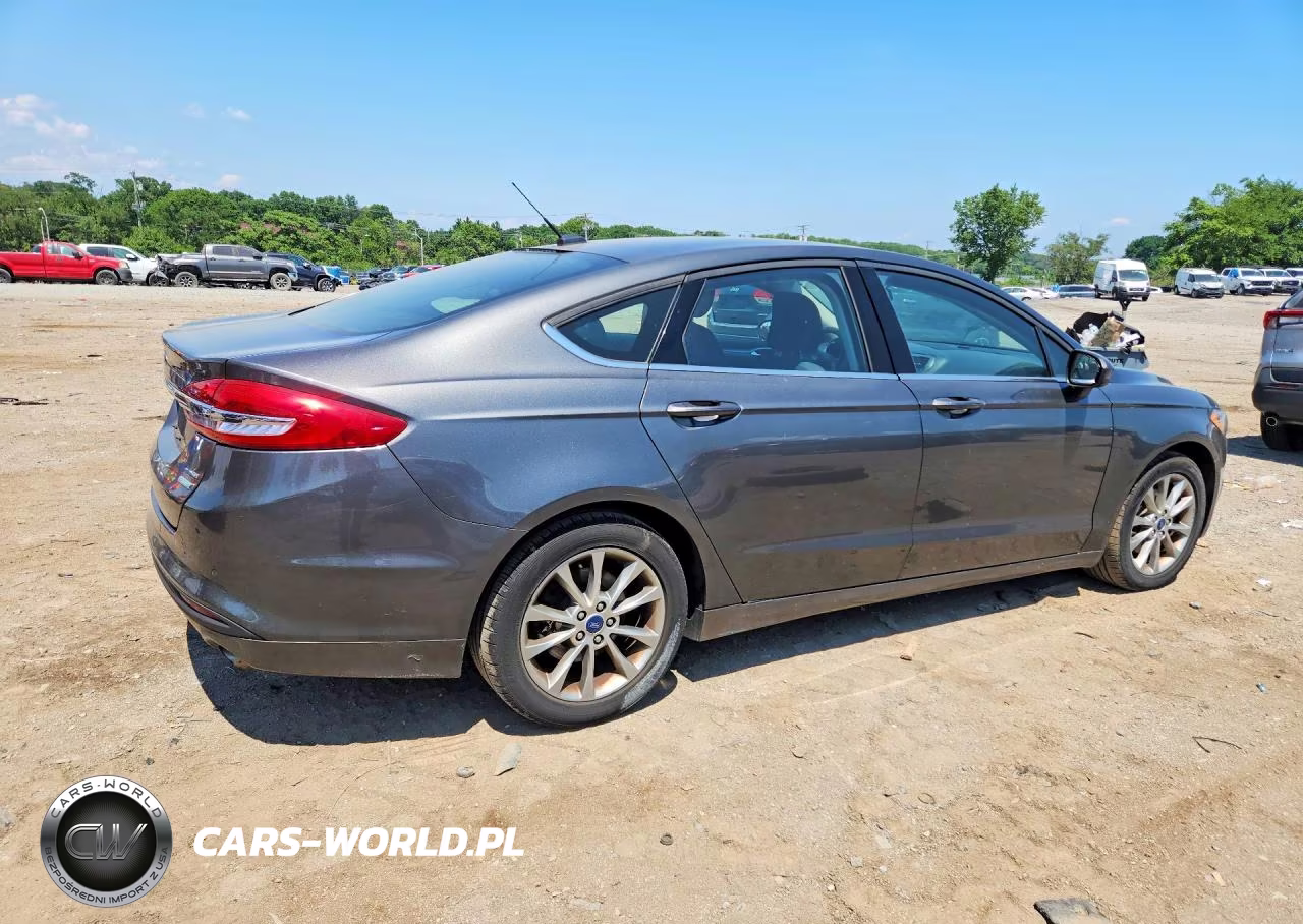 2017 Ford Fusion Se VIN:3FA6P0HD4HR189301 - 3
