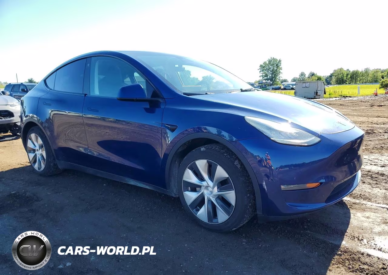 2021 Tesla Model Y VIN:5YJYGAEE0MF236616 - 4