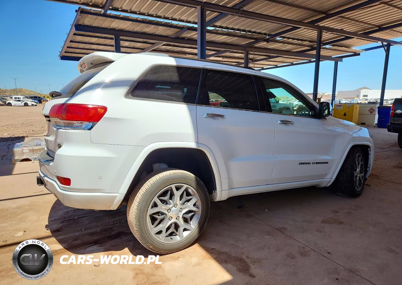 2019 Jeep Grand Cherokee Overland VIN:1C4RJFCG0KC590458 - 3