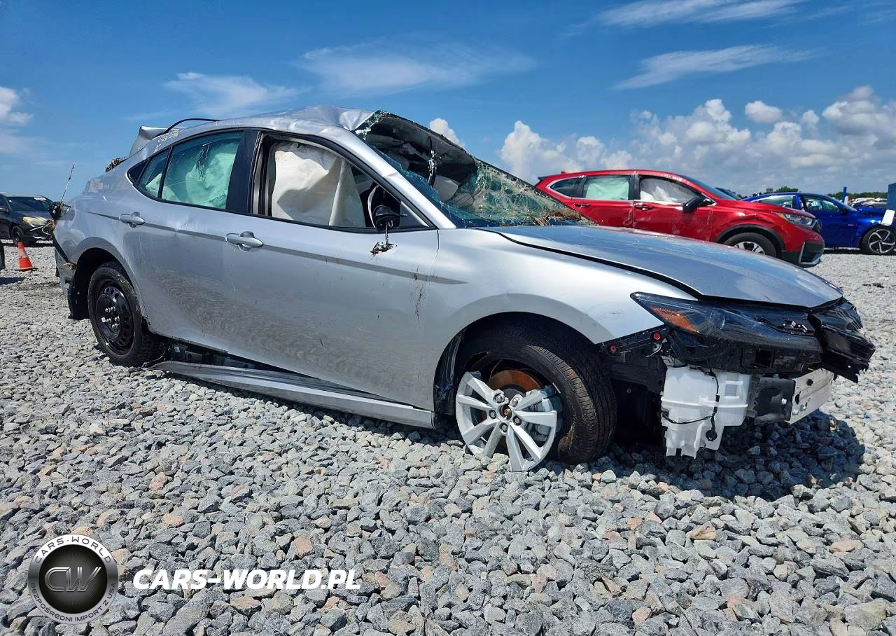 2026 Toyota Camry Le VIN:4T1DAACKXTU667782 - 4