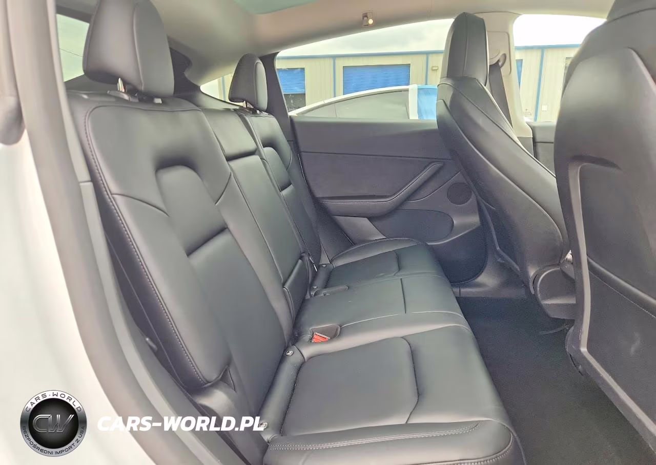 2022 Tesla Model Y VIN:7SAYGDEE9NF434469 - 10