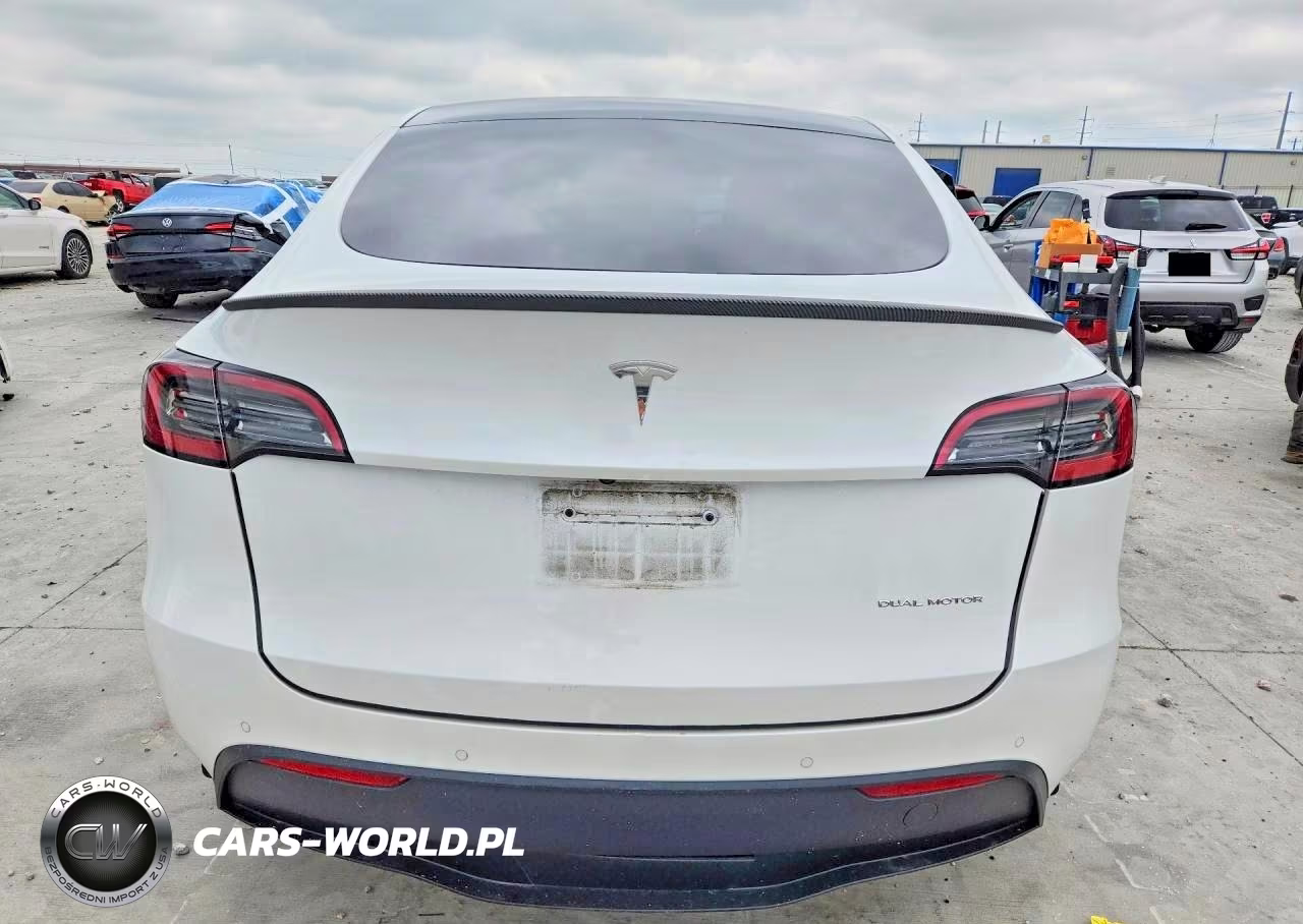 2022 Tesla Model Y VIN:7SAYGDEE9NF434469 - 6