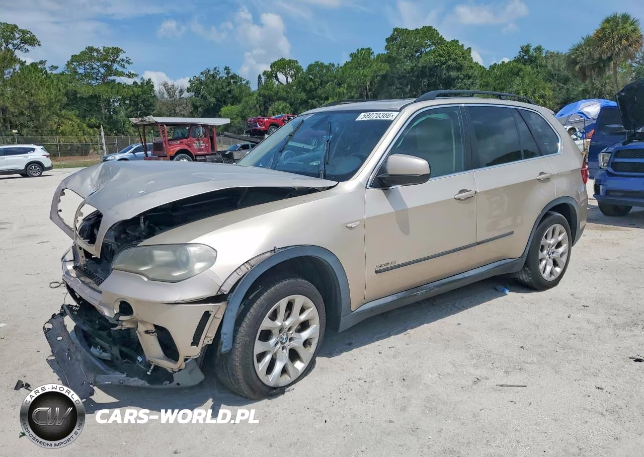 2013 BMW X5 xDrive35I – zdjęcie 1 z 13