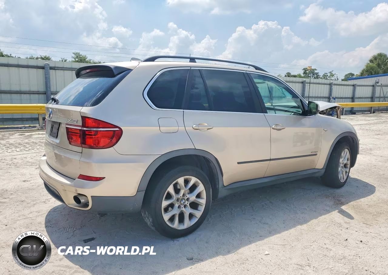2013 BMW X5 xDrive35I VIN:5UXZV4C5XD0B07698 - 3