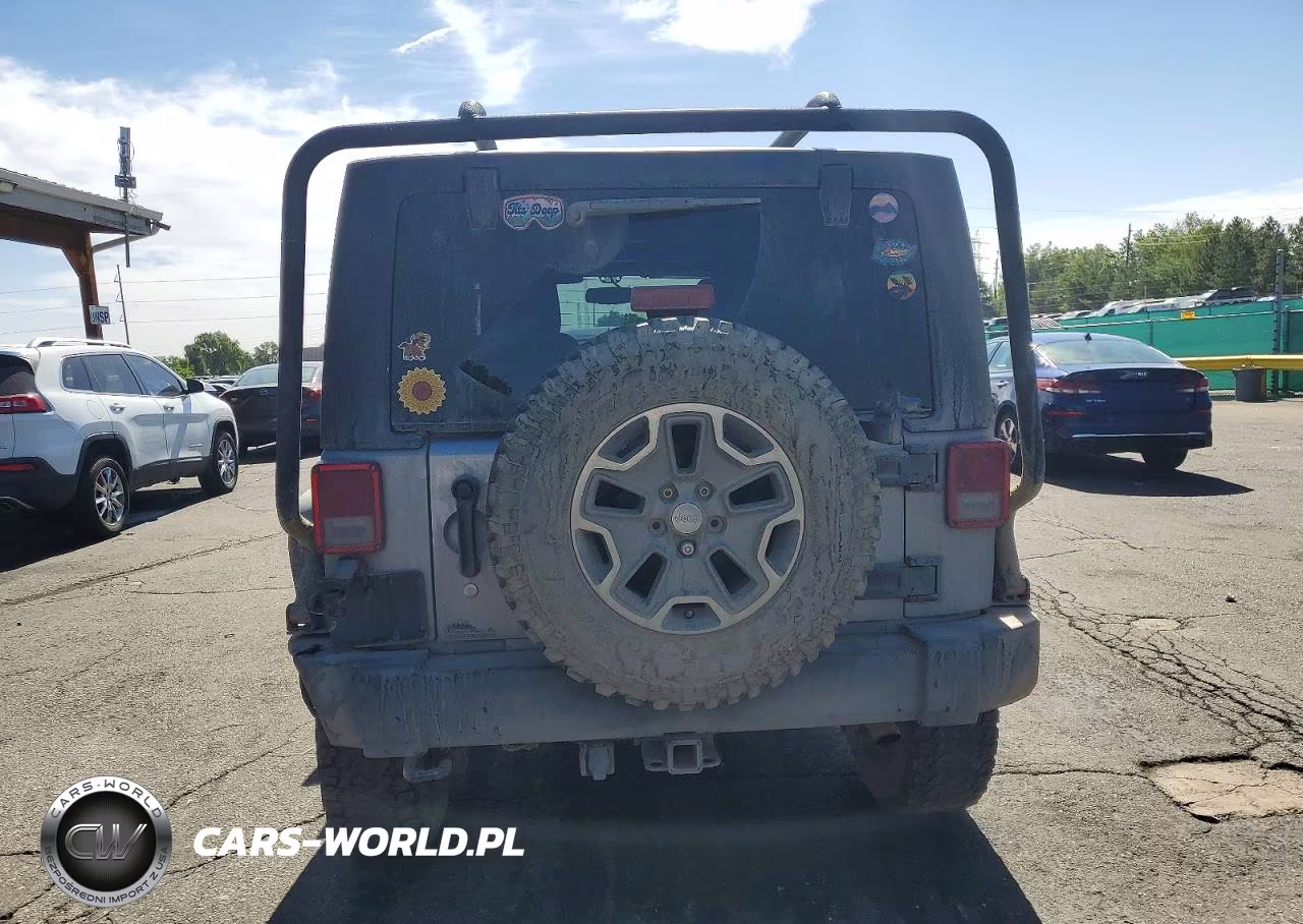 2014 Jeep Wrangler Unlimited Rubicon VIN:1C4BJWFG4EL166833 - 6