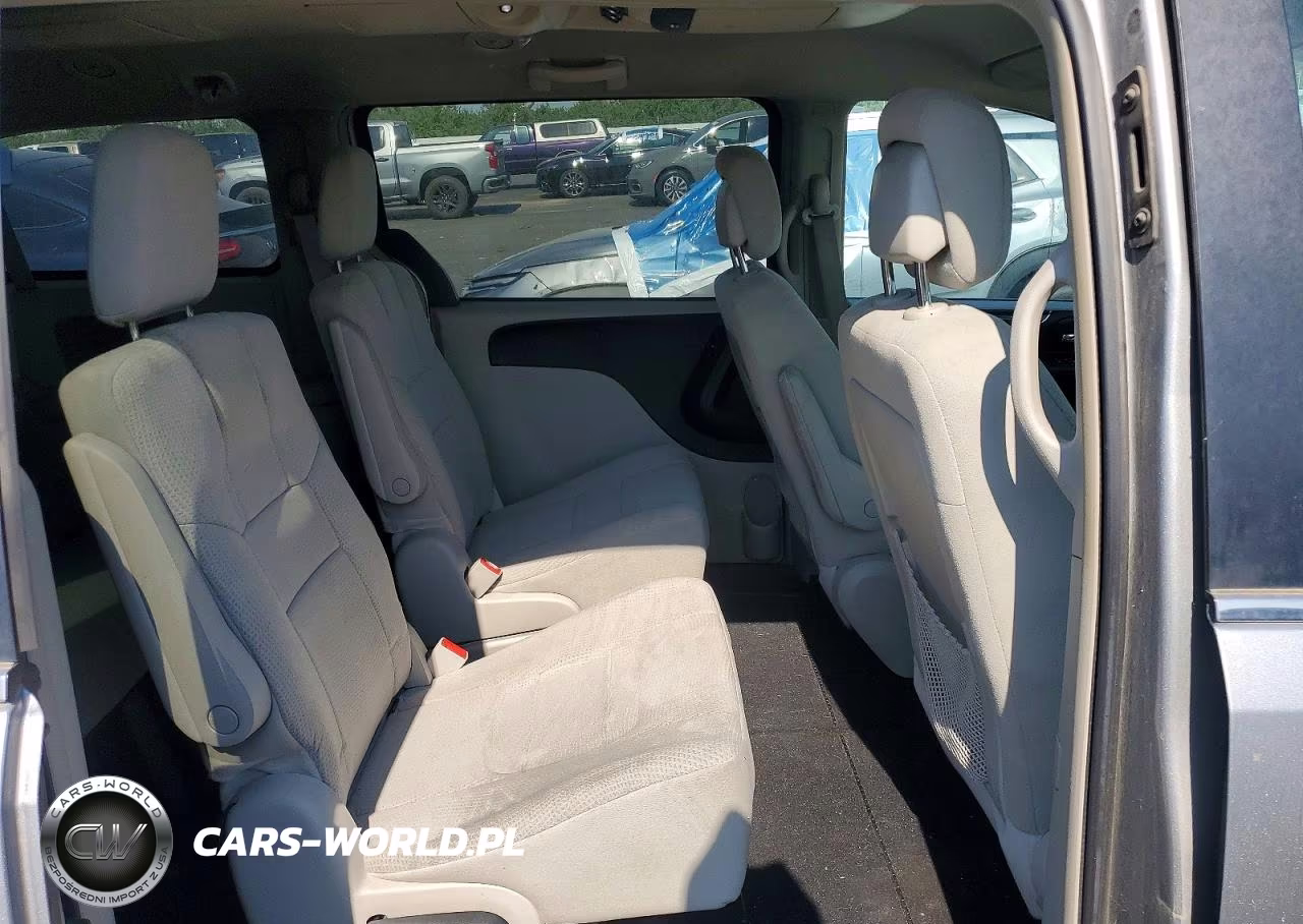 2013 Chrysler Town & Country Touring VIN:2C4RC1BG0DR713734 - 11