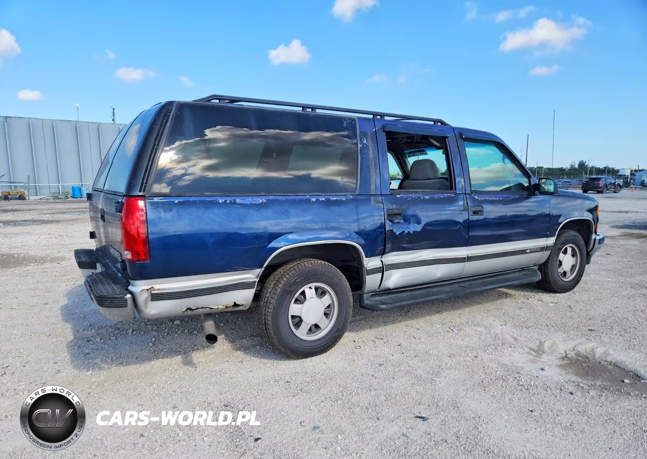1997 Chevrolet Suburban C1500 VIN:1GNEC16R9VJ370719 - 3