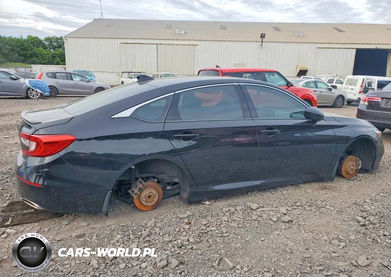 2018 Honda Accord Sport VIN:1HGCV1F37JA266490 - 3