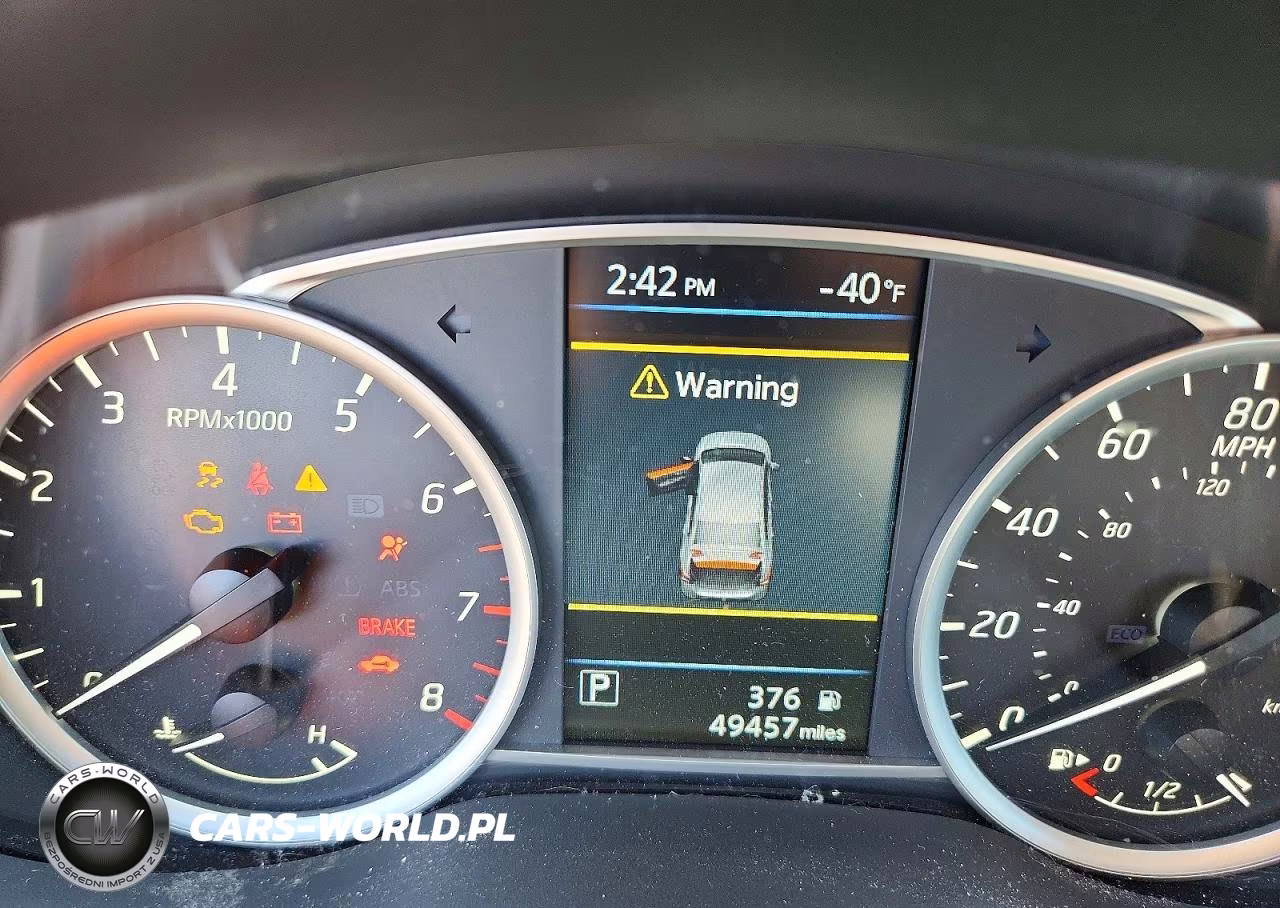 2019 Nissan Sentra S VIN:3N1AB7AP8KY211154 - 9