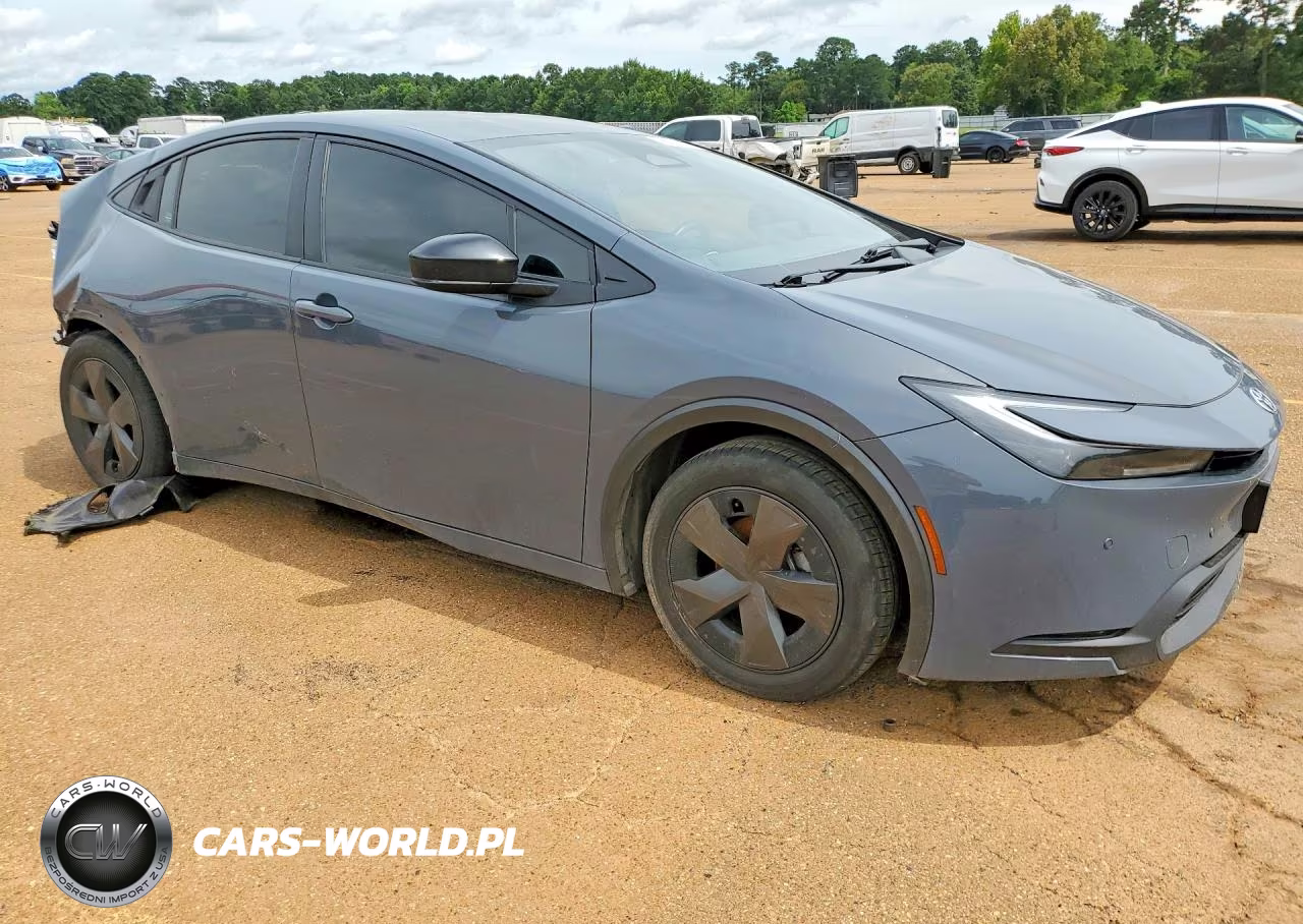 2023 Toyota Prius Le VIN:JTDACAAU6P3007305 - 4