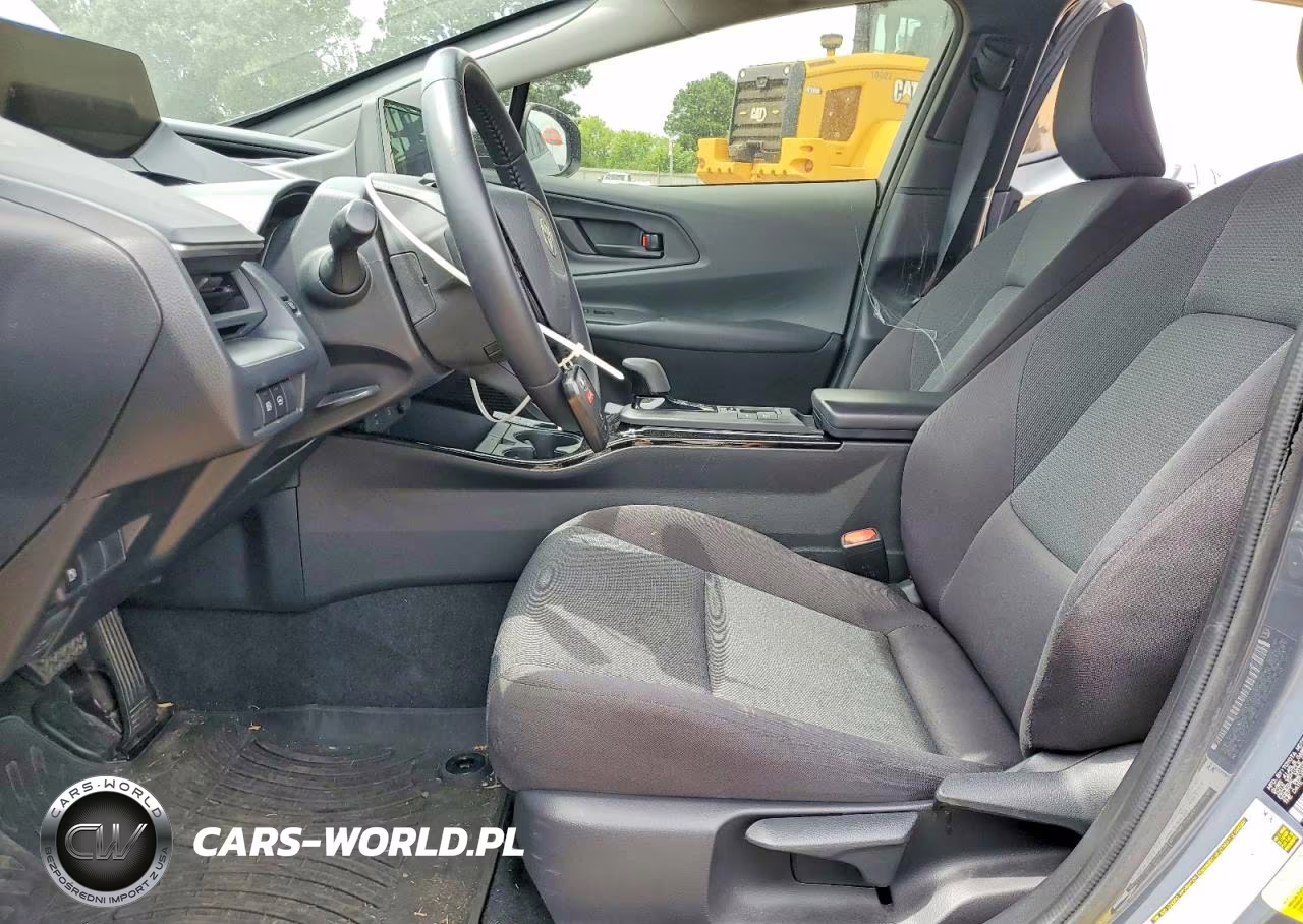 2023 Toyota Prius Le VIN:JTDACAAU6P3007305 - 7
