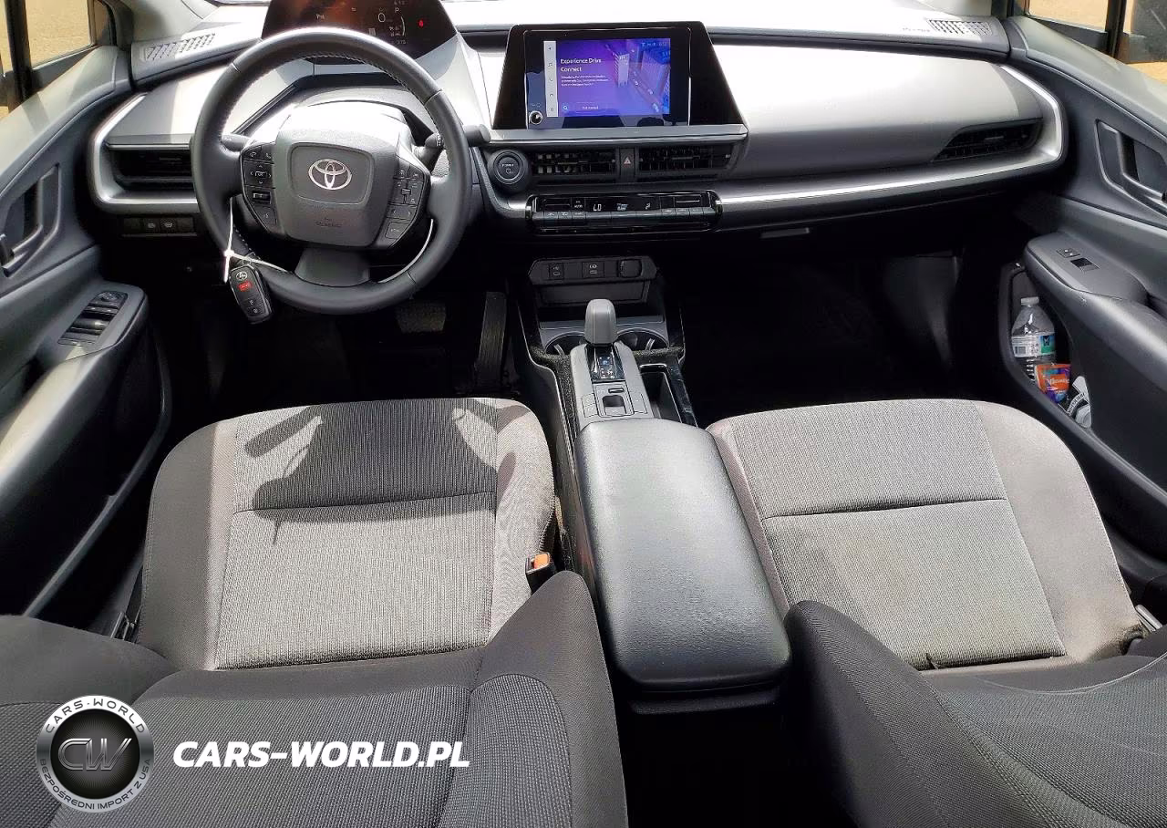 2023 Toyota Prius Le VIN:JTDACAAU6P3007305 - 8
