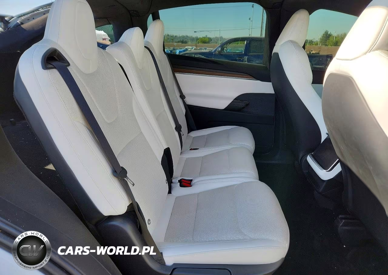 2022 Tesla Model X VIN:7SAXCDE59NF339045 - 11