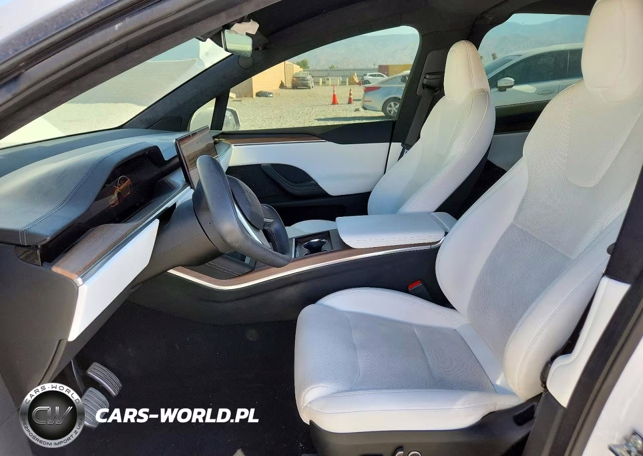 2022 Tesla Model X VIN:7SAXCDE59NF339045 - 7