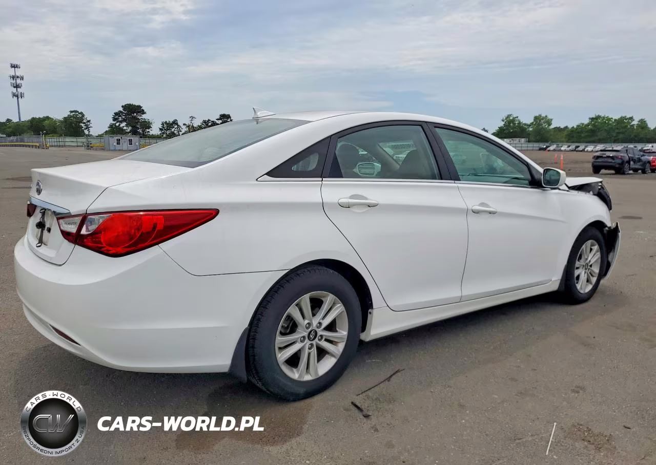 2013 Hyundai Sonata Gls VIN:5NPEB4AC0DH550565 - 3