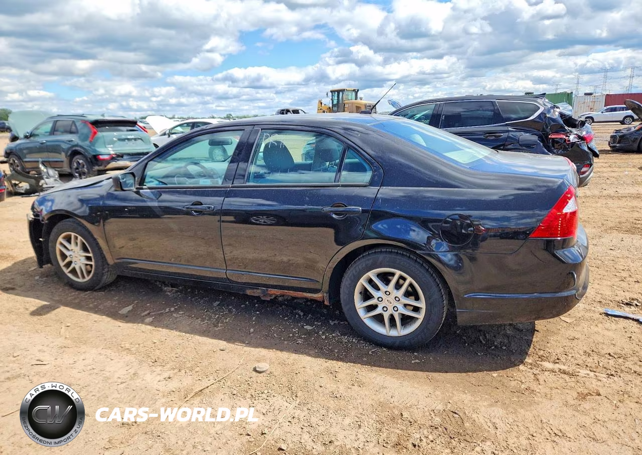 2011 Ford Fusion S VIN:3FAHP0GA8BR125527 - 2