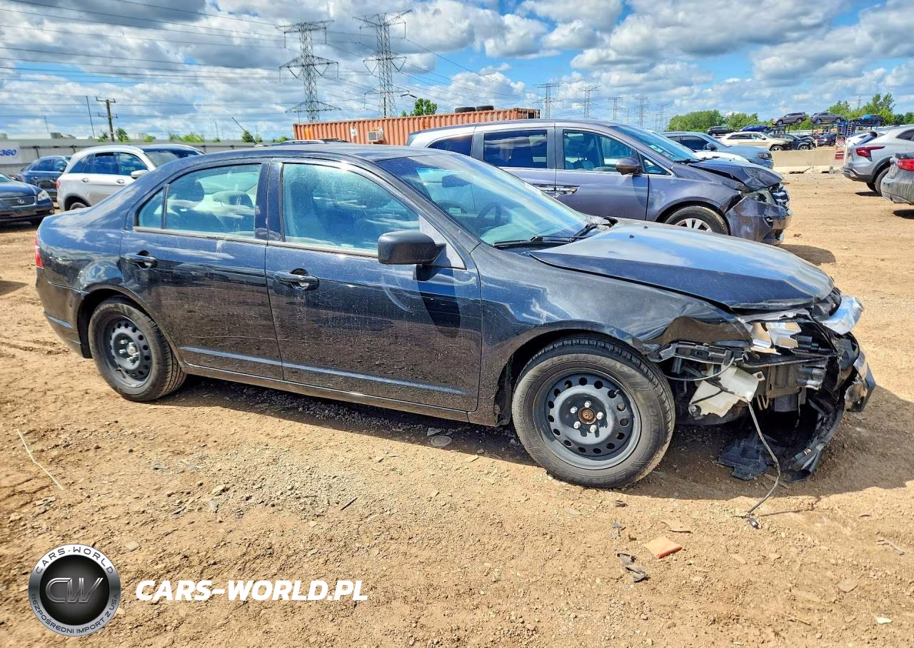 2011 Ford Fusion S VIN:3FAHP0GA8BR125527 - 4