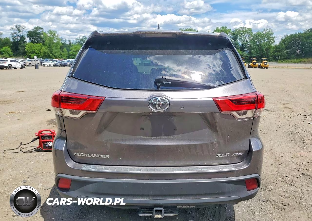 2018 Toyota Highlander Xle VIN:5TDJZRFH7JS561872 - 6