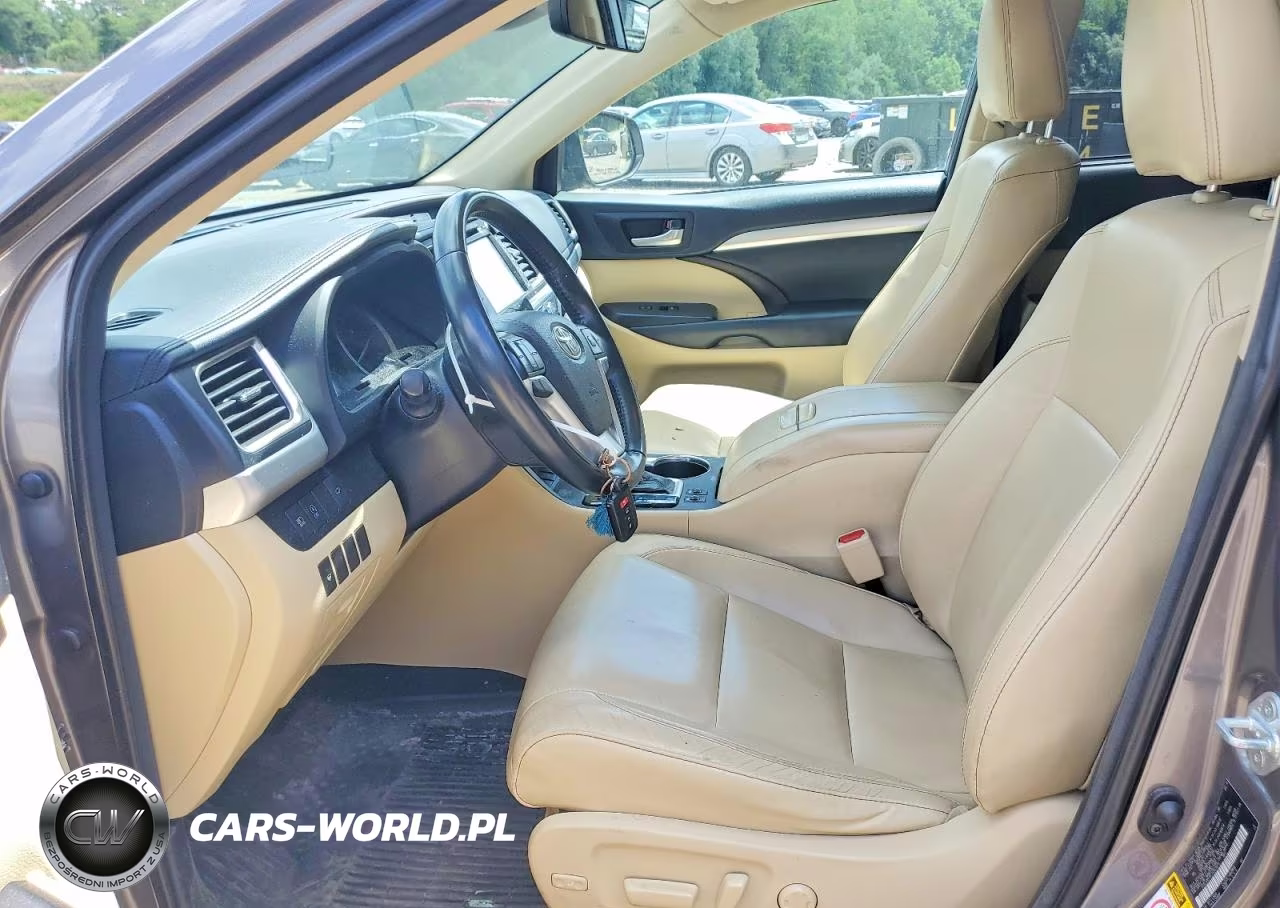2018 Toyota Highlander Xle VIN:5TDJZRFH7JS561872 - 7