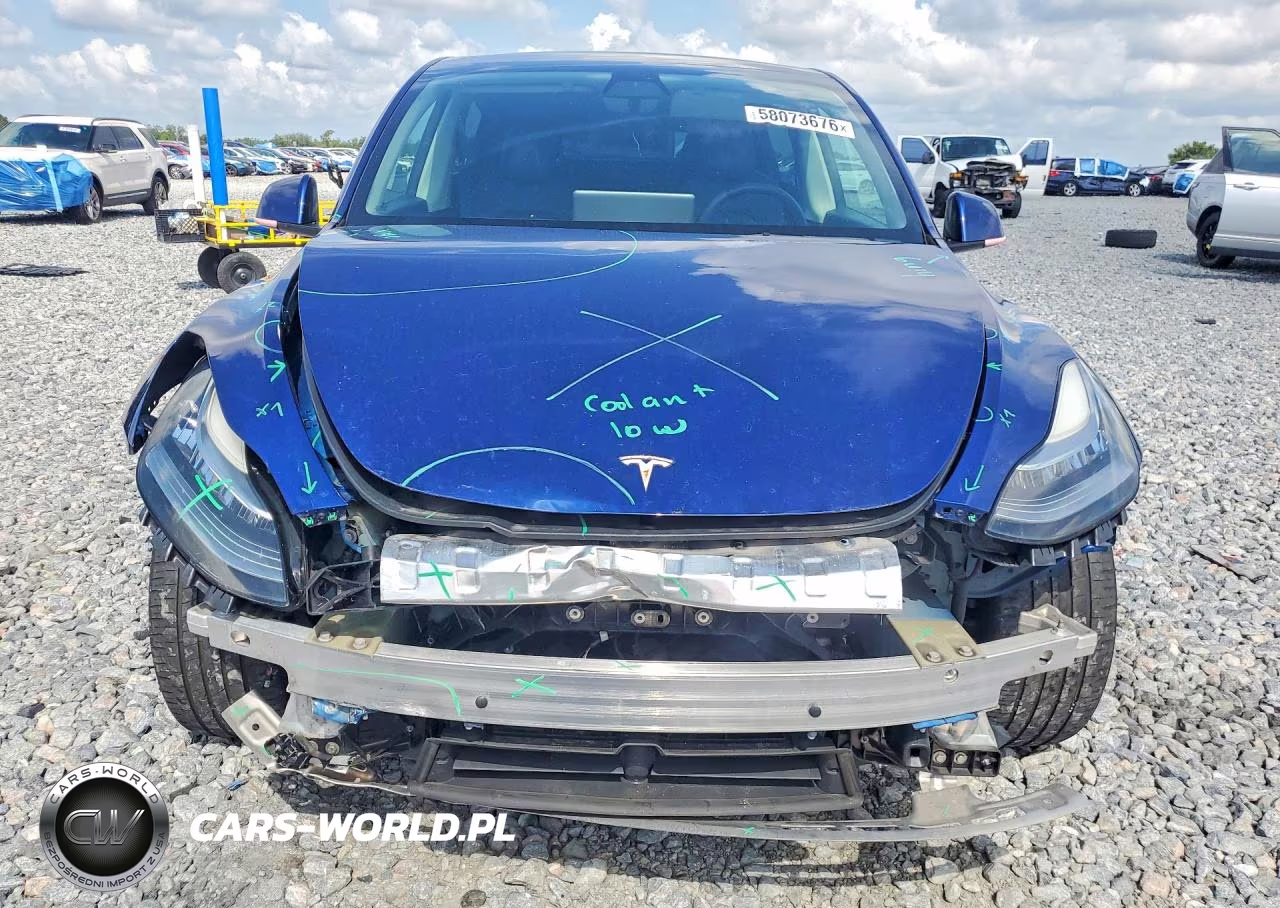 2022 Tesla Model Y VIN:7SAYGAEE1NF310176 - 5
