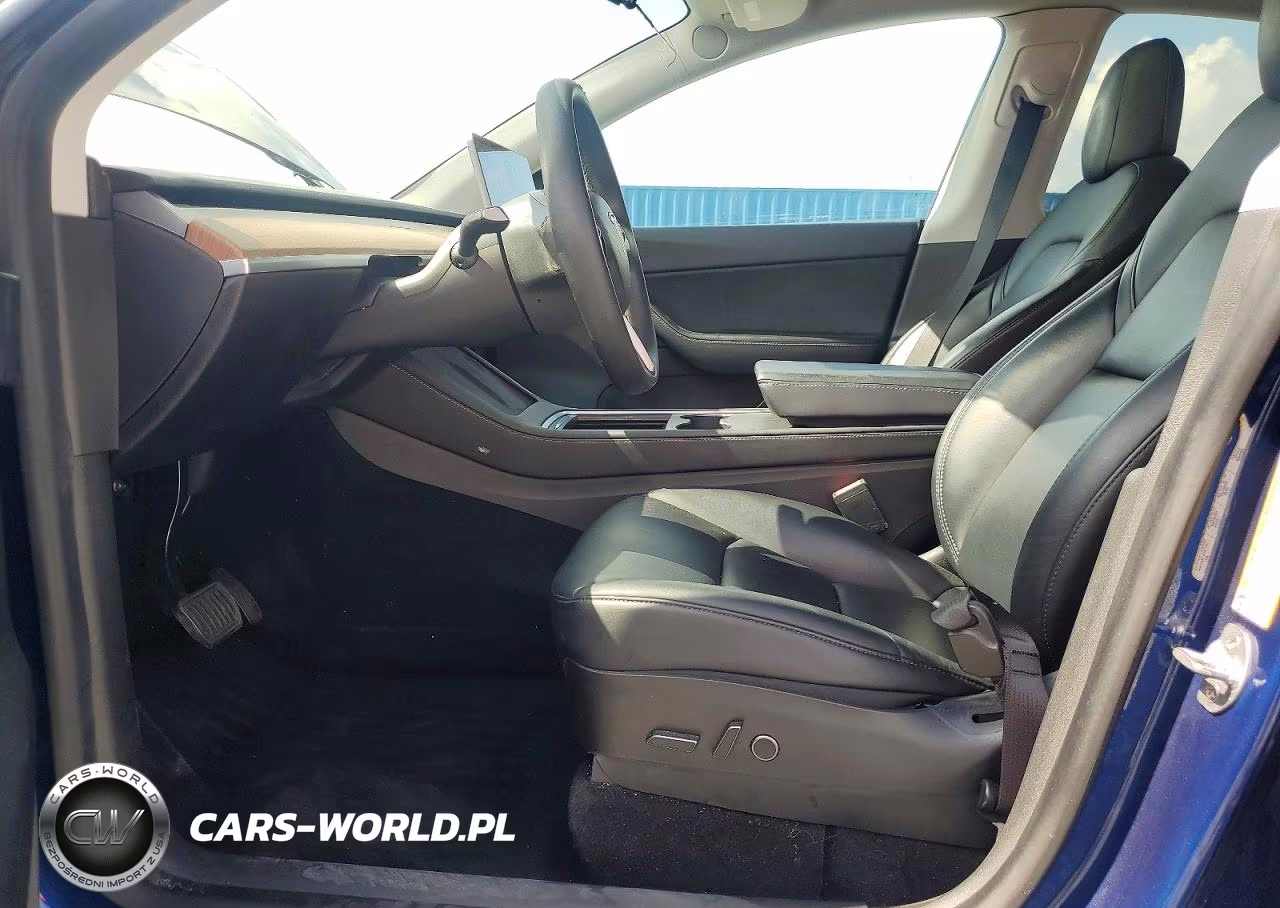 2022 Tesla Model Y VIN:7SAYGAEE1NF310176 - 7
