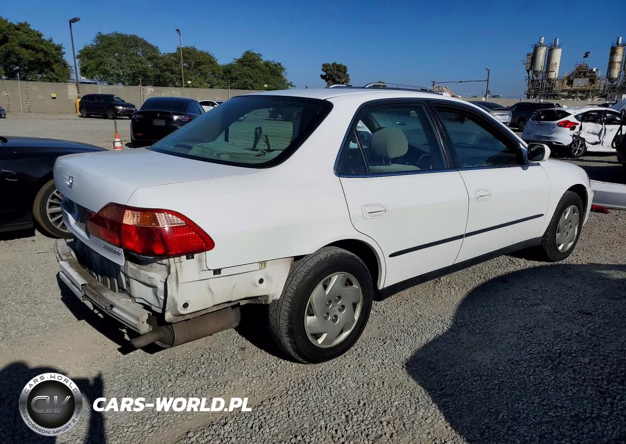 2000 Honda Accord Lx VIN:1HGCG1647YA023632 - 3