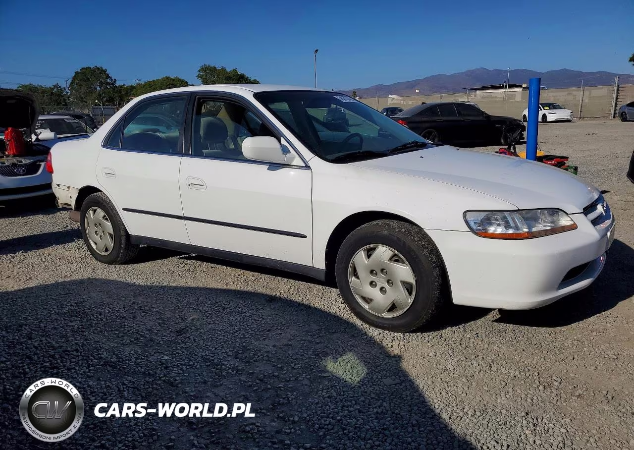 2000 Honda Accord Lx VIN:1HGCG1647YA023632 - 4