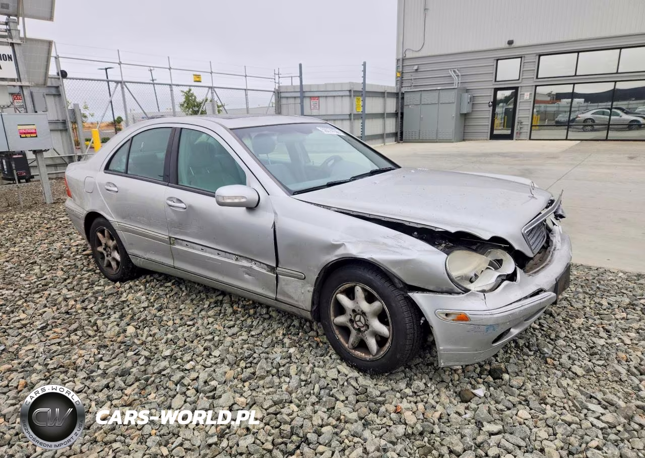 2004 Mercedes-Benz C 240 VIN:WDBRF61J44A576463 - 4