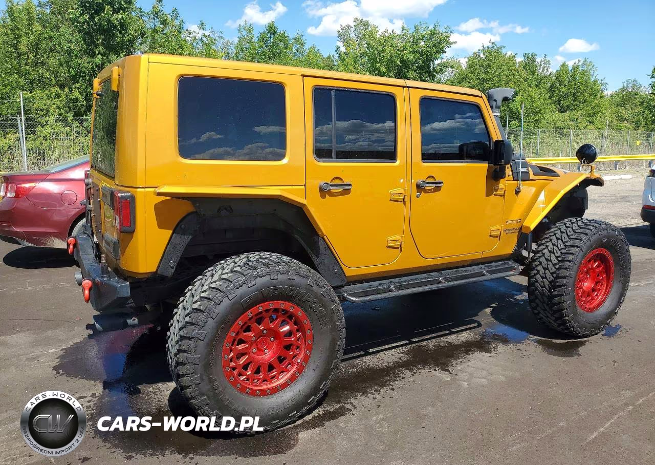 2014 Jeep Wrangler Unlimited Sport VIN:1C4BJWDG1EL276774 - 3