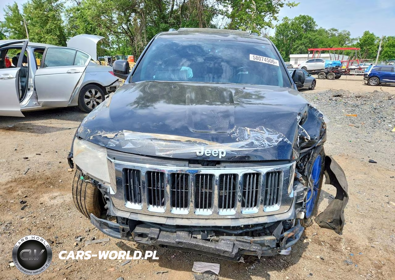 2013 Jeep Grand Cherokee Laredo VIN:1C4RJFAGXDC585662 - 5