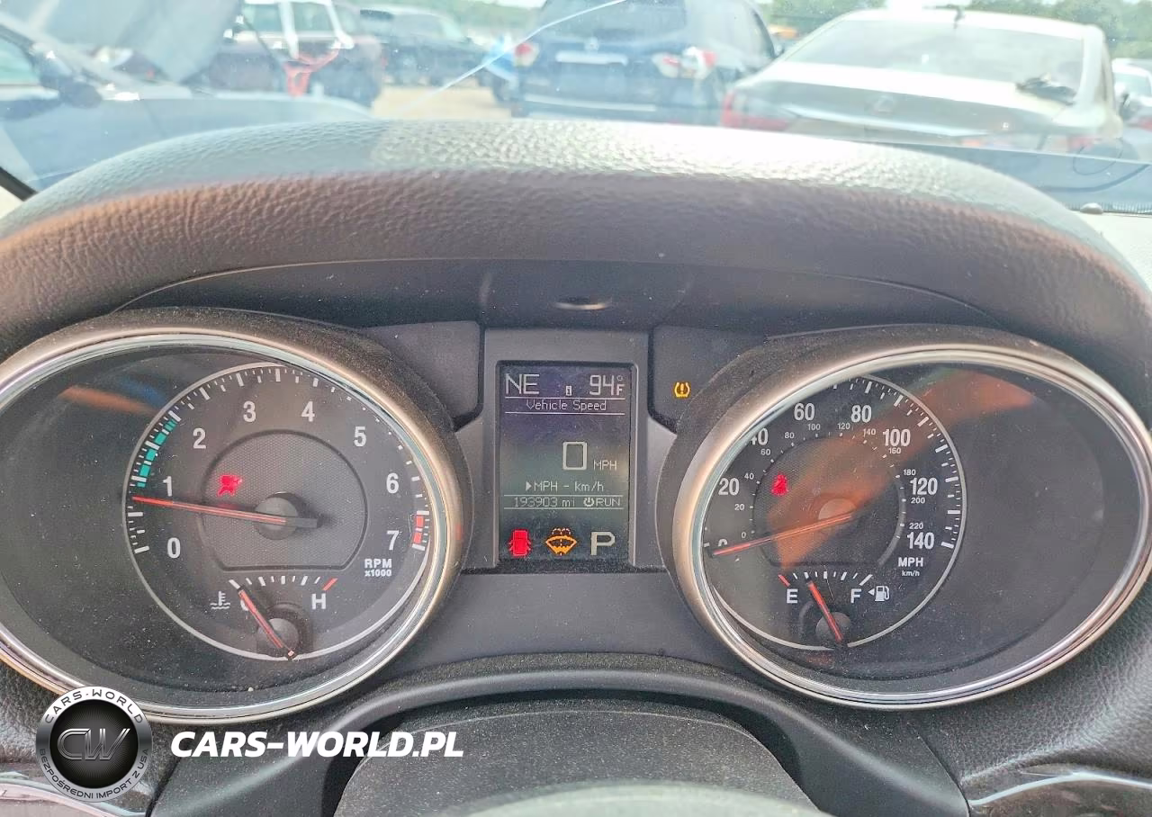 2013 Jeep Grand Cherokee Laredo VIN:1C4RJFAGXDC585662 - 9