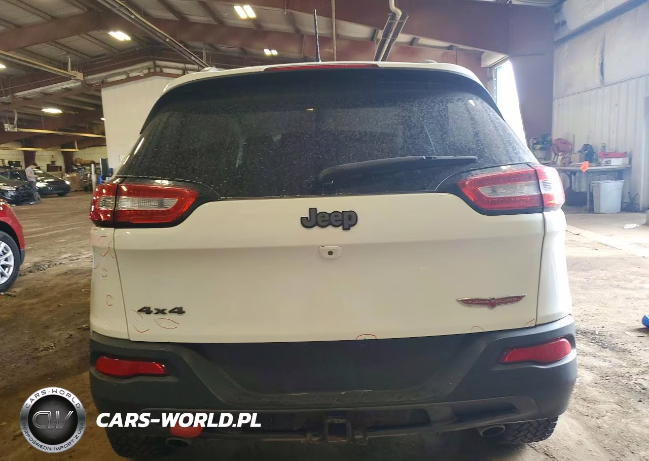 2015 Jeep Cherokee Trailhawk VIN:1C4PJMBS5FW777135 - 6