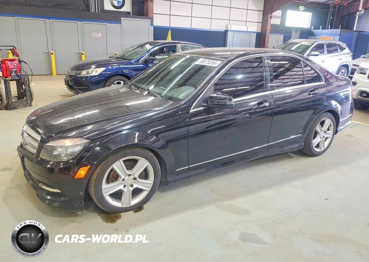 2011 Mercedes-Benz C 300 4Matic – zdjęcie 1 z 12