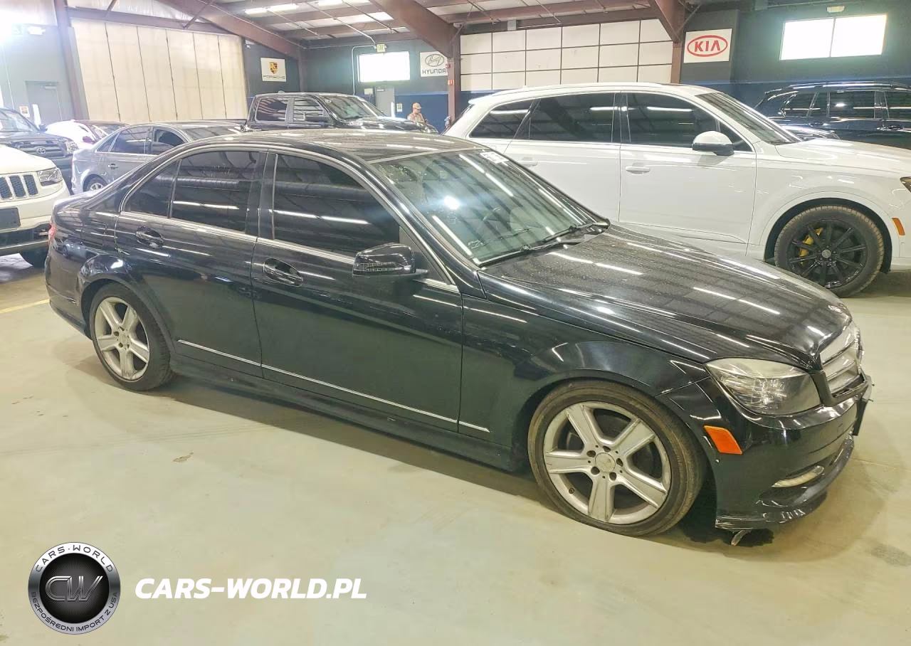 2011 Mercedes-Benz C 300 4Matic VIN:WDDGF8BB1BR183603 - 4