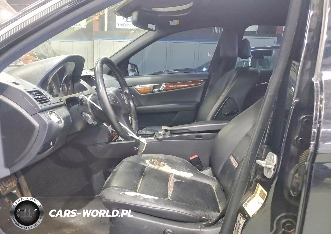 2011 Mercedes-Benz C 300 4Matic VIN:WDDGF8BB1BR183603 - 7