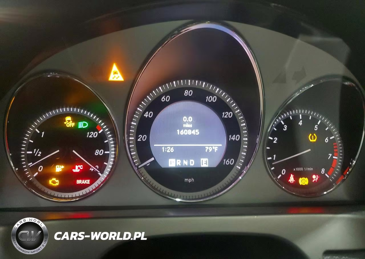 2011 Mercedes-Benz C 300 4Matic VIN:WDDGF8BB1BR183603 - 9