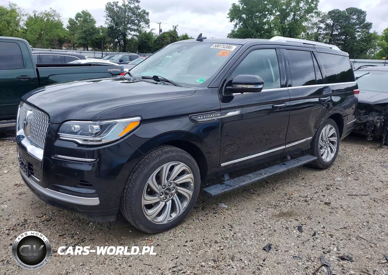 2022 Lincoln Navigator Reserve – zdjęcie 1 z 13