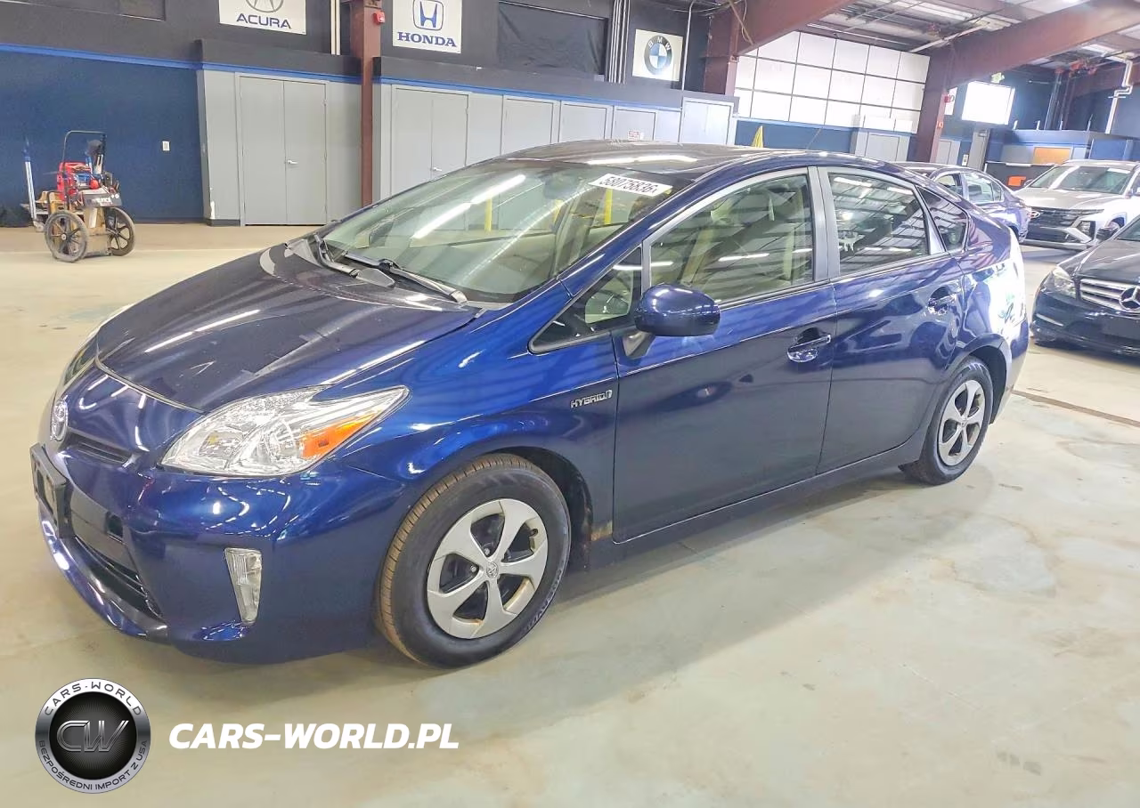 2014 Toyota Prius Two – zdjęcie 1 z 12