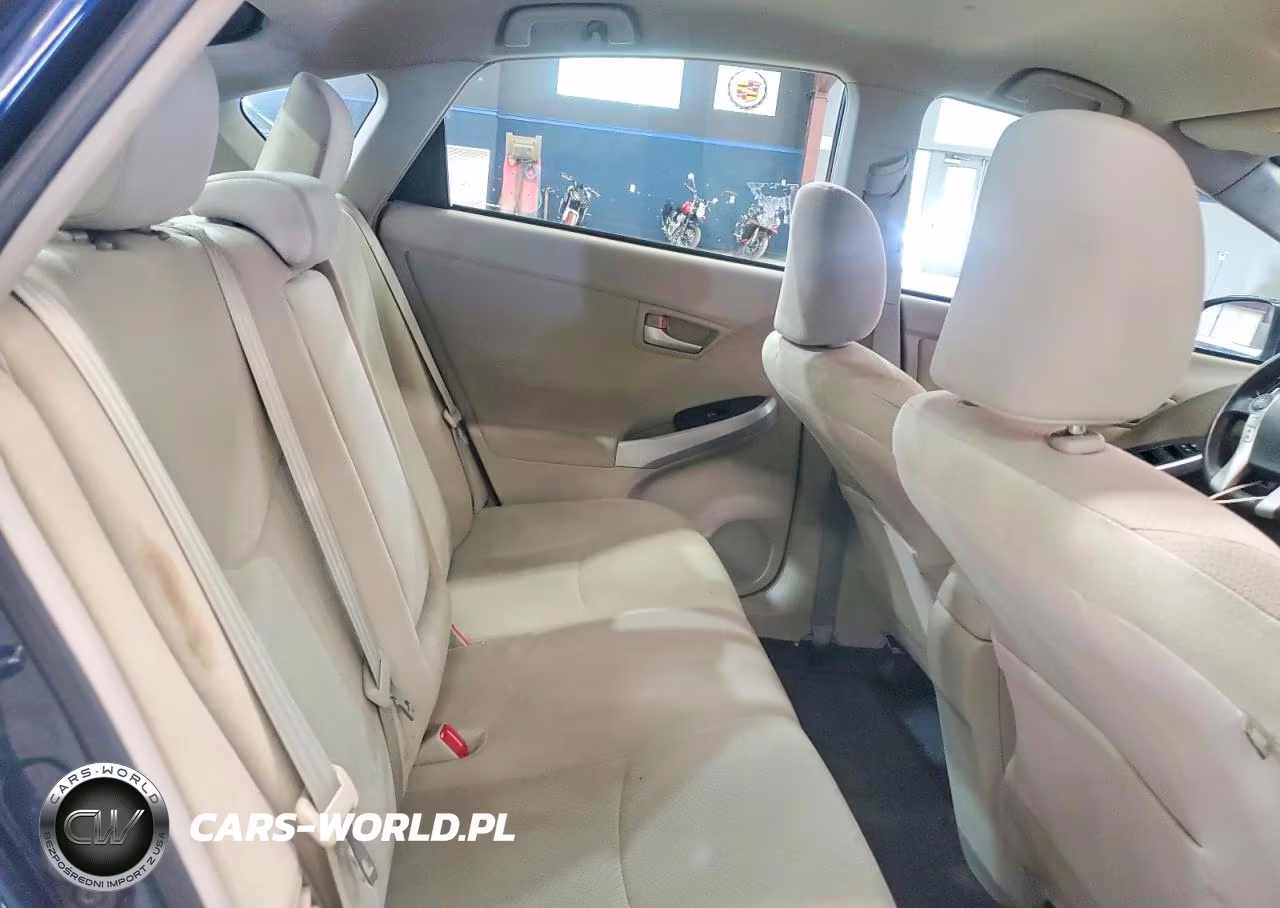 2014 Toyota Prius Two VIN:JTDKN3DU5E0387239 - 10
