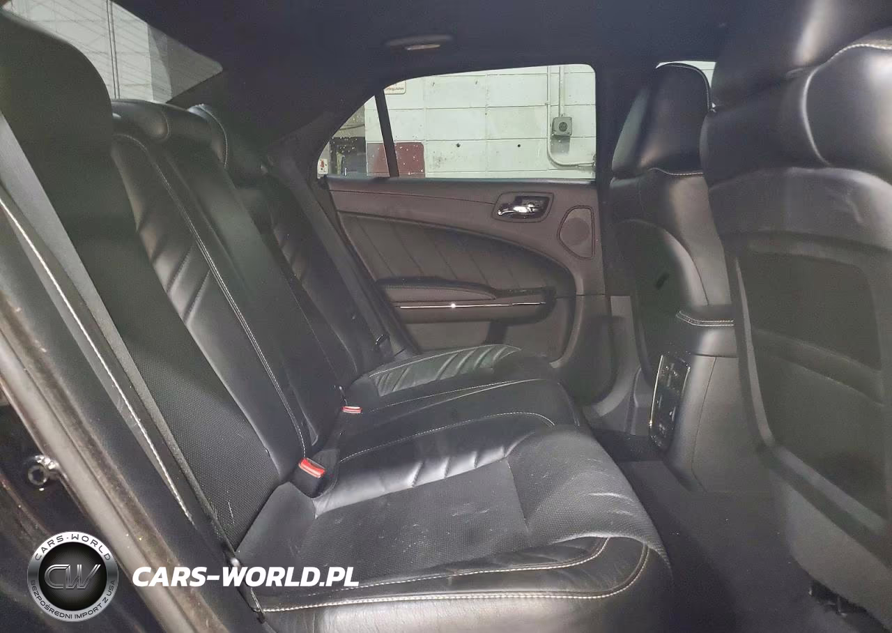2014 Chrysler 300 VIN:2C3CCAAG7EH120195 - 10