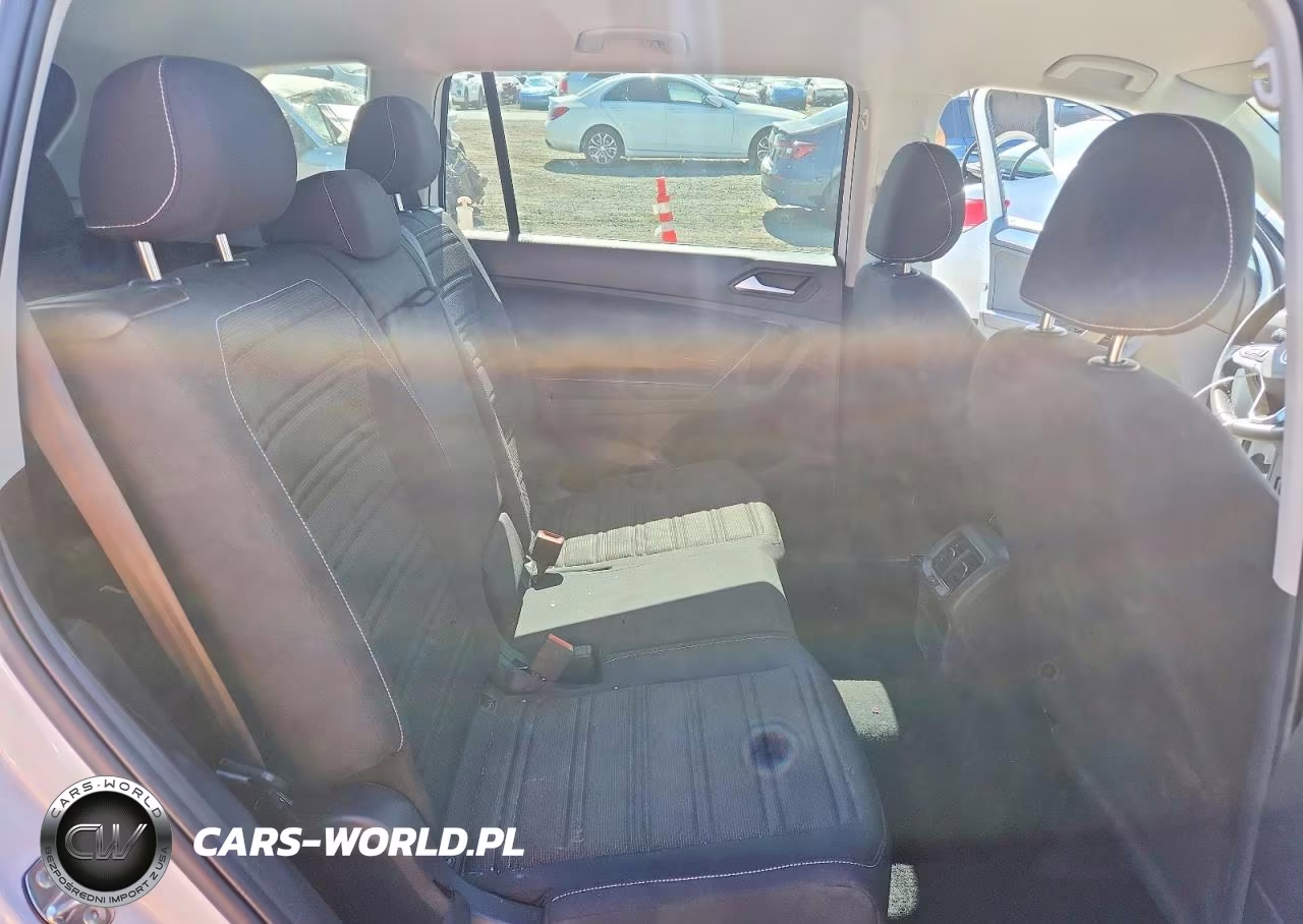 2024 Volkswagen Tiguan S VIN:3VVRB7AX8RM177204 - 11