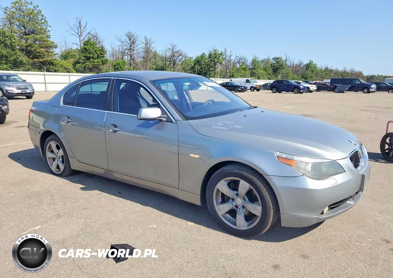 2006 BMW 525 Xi VIN:WBANF335X6CS37922 - 4