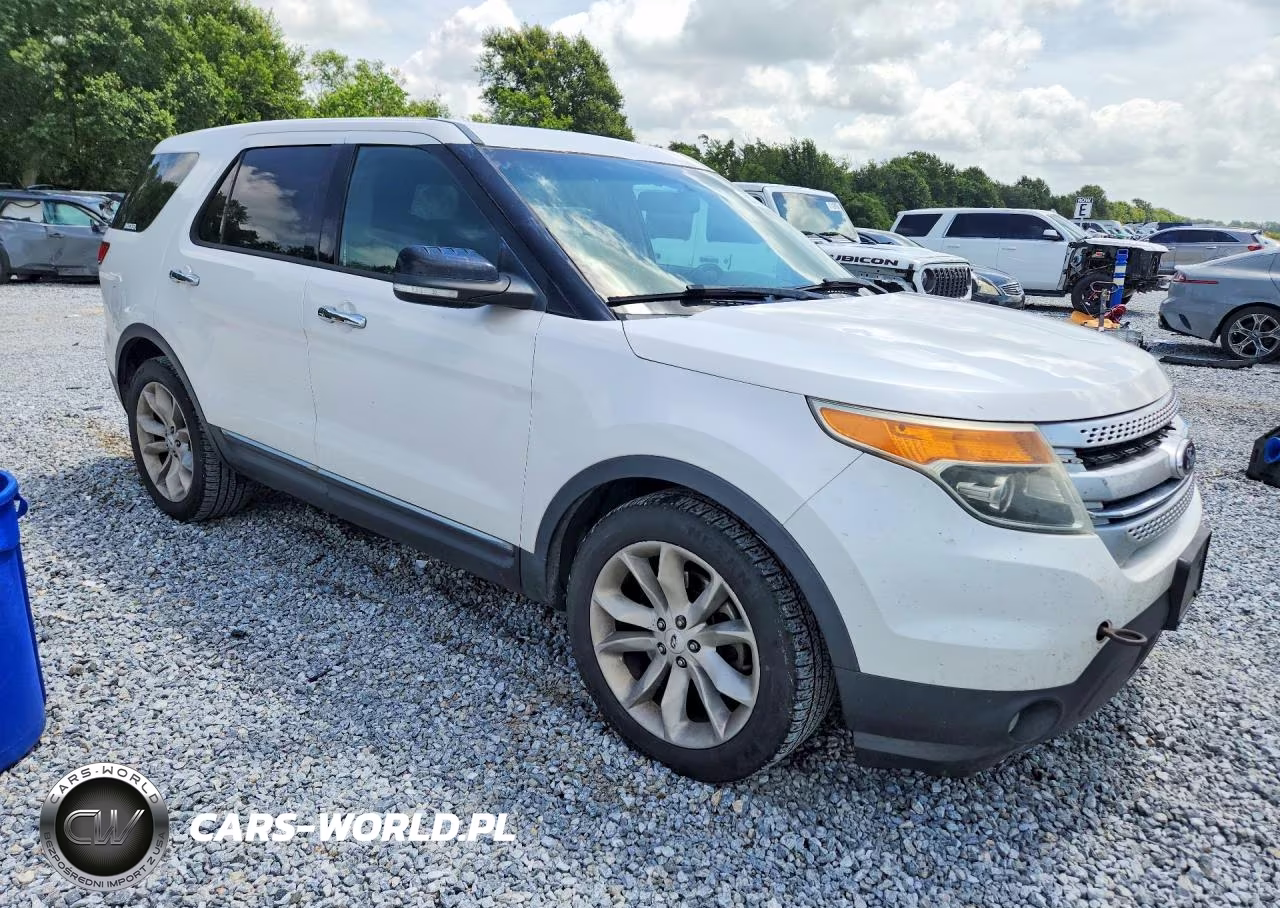 2014 Ford Explorer Xlt VIN:1FM5K7D86EGA52851 - 4