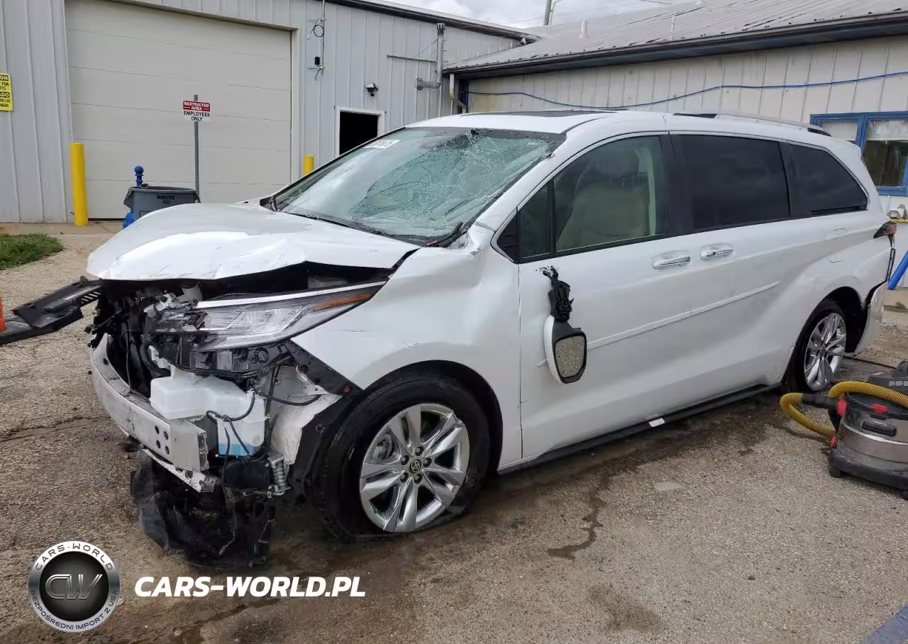 2022 Toyota Sienna Limited