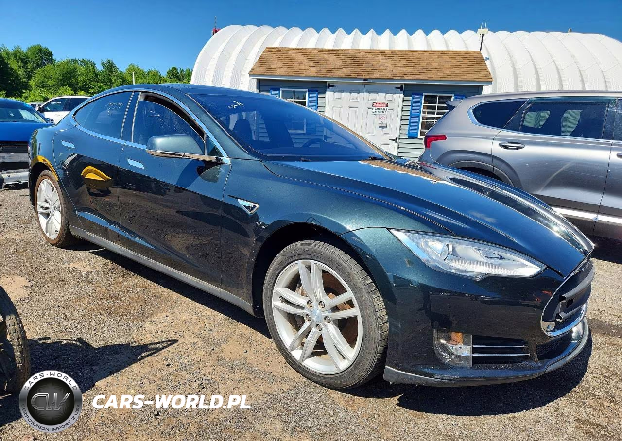 2013 Tesla Model S VIN:5YJSA1DN5DFP09094 - 4