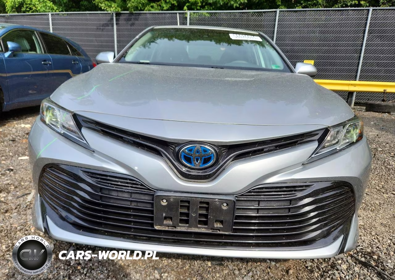 2018 Toyota Camry Le VIN:4T1B31HK5JU501967 - 5