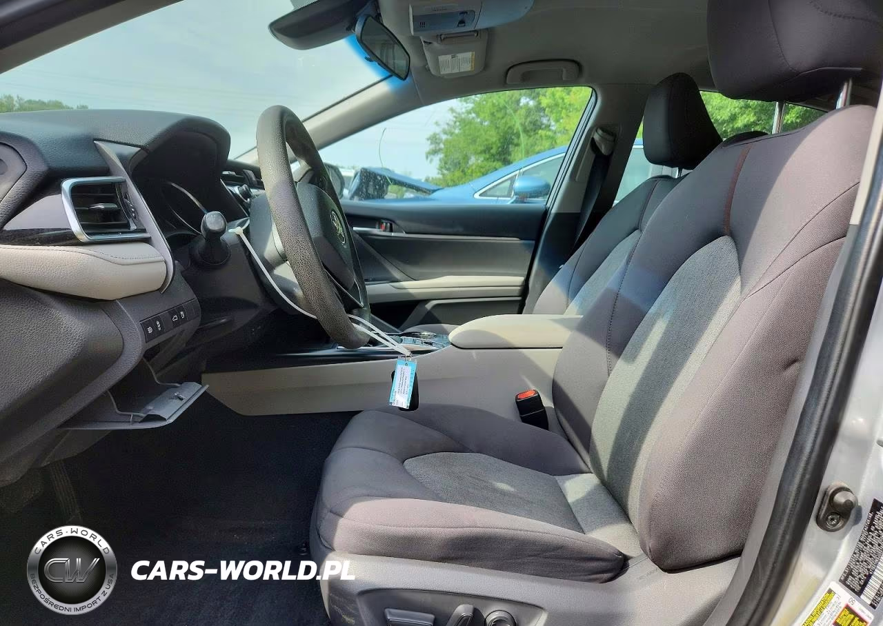 2018 Toyota Camry Le VIN:4T1B31HK5JU501967 - 7