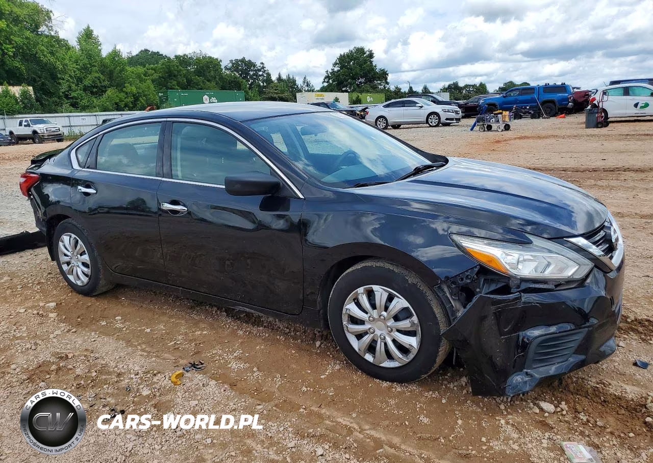 2017 Nissan Altima 2.5 S VIN:1N4AL3APXHC175333 - 4